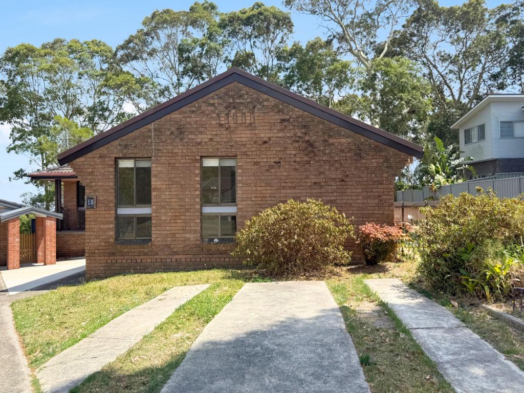 10 Myrtle Cl, Adamstown Heights, NSW 2289