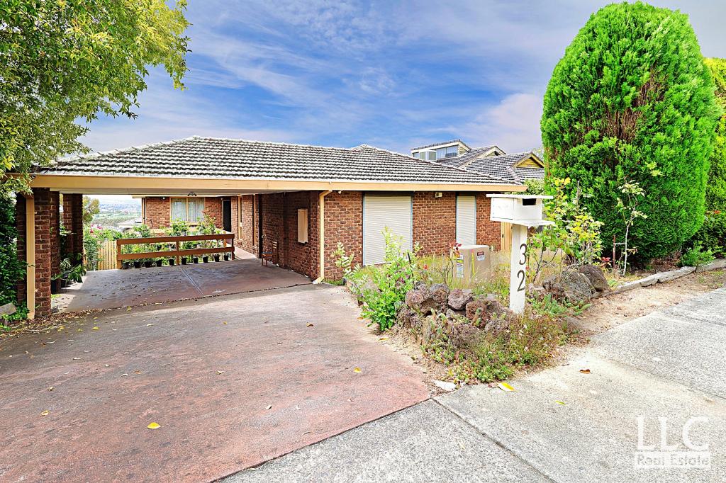 32 ERSKINE CRES, WHEELERS HILL, VIC 3150