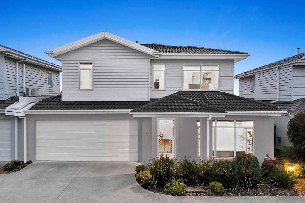 8/4 Lomica Dr, Hastings, VIC 3915