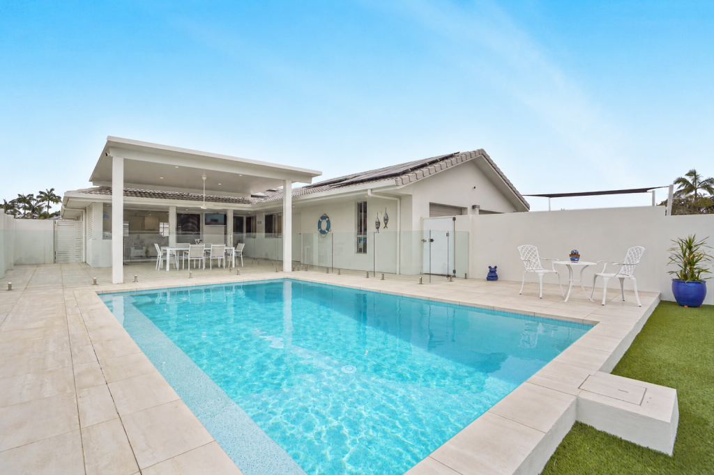 14 PAMPAS CT, HOLLYWELL, QLD 4216