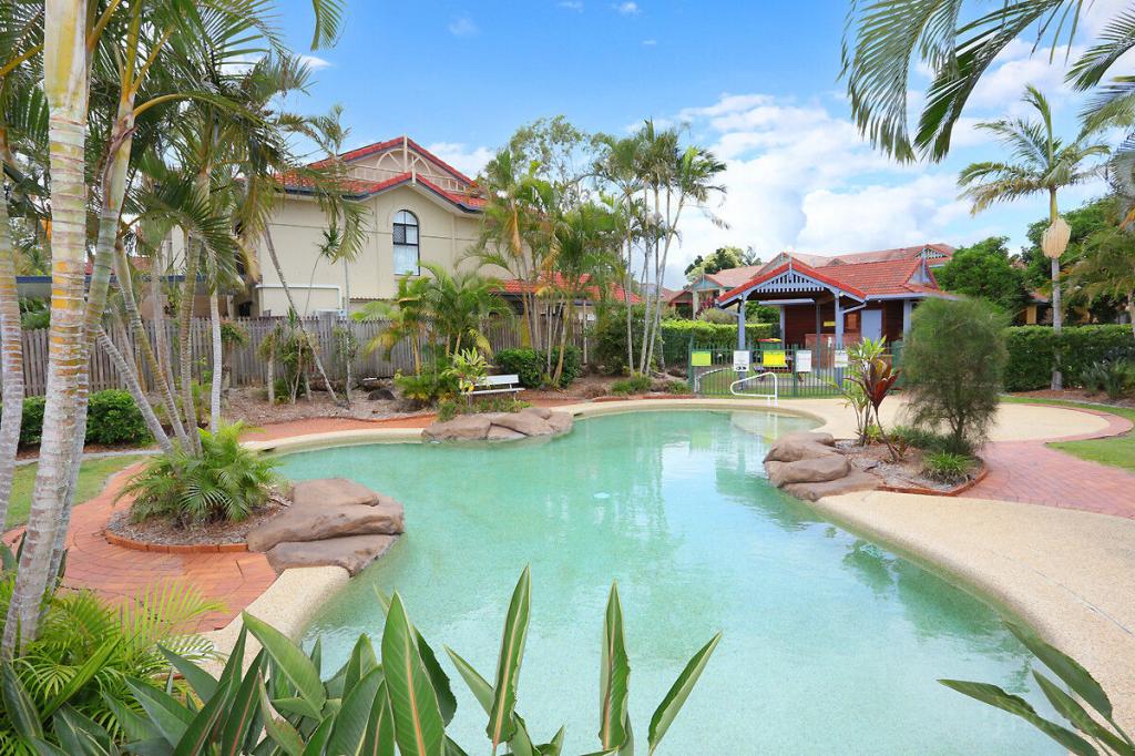 205/125 Hansford Rd, Coombabah, QLD 4216