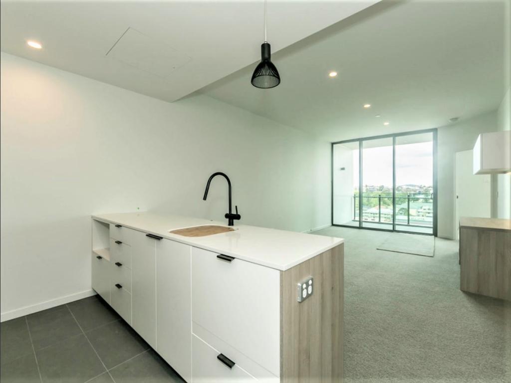 811/2 Edmondstone St, South Brisbane, QLD 4101