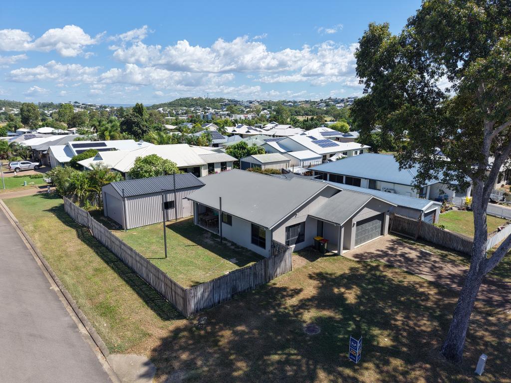 1 Clearwater Ct, Bushland Beach, QLD 4818