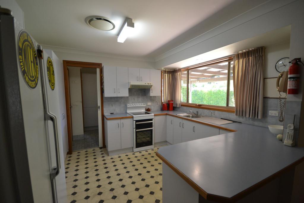 13 Westborne Dr, Nowra, NSW 2541