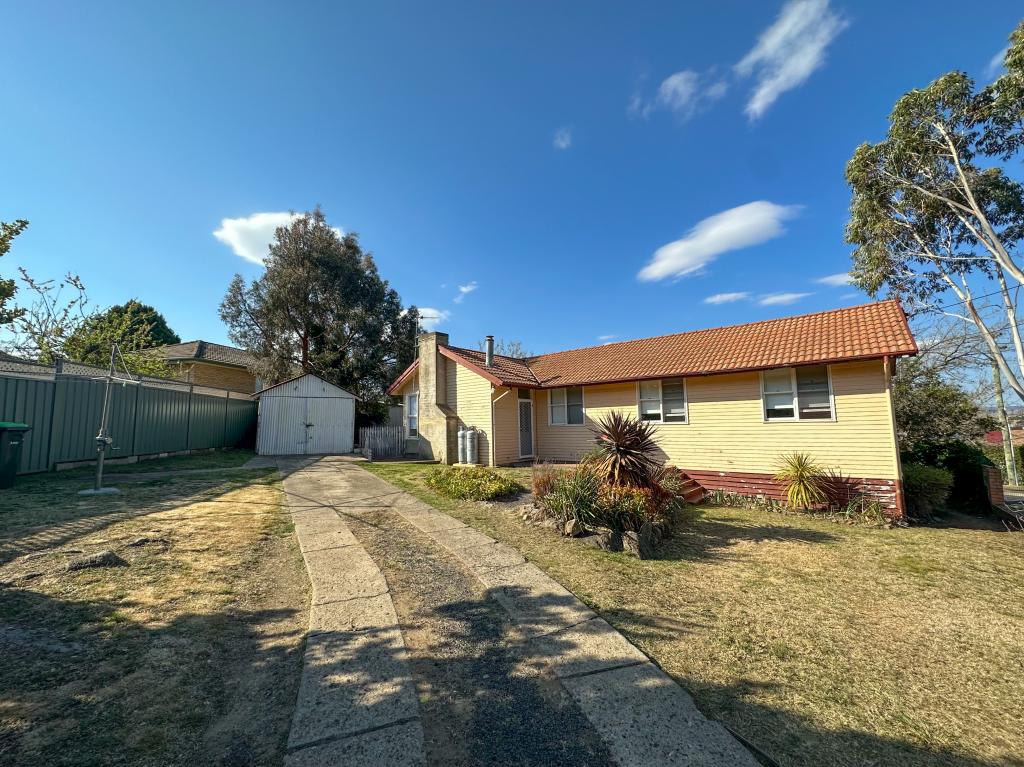 3 Koonee Ave, Cooma, NSW 2630