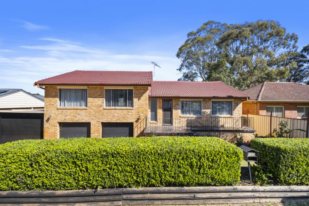 105 FAWCETT ST, GLENFIELD, NSW 2167