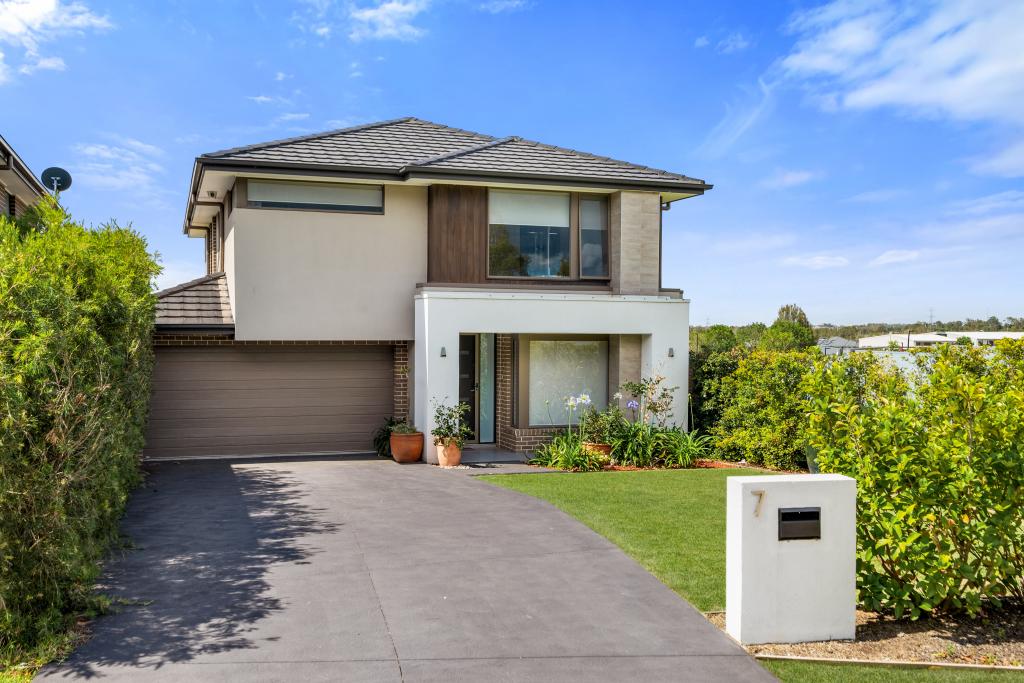 7 Cutler Way, Oran Park, NSW 2570