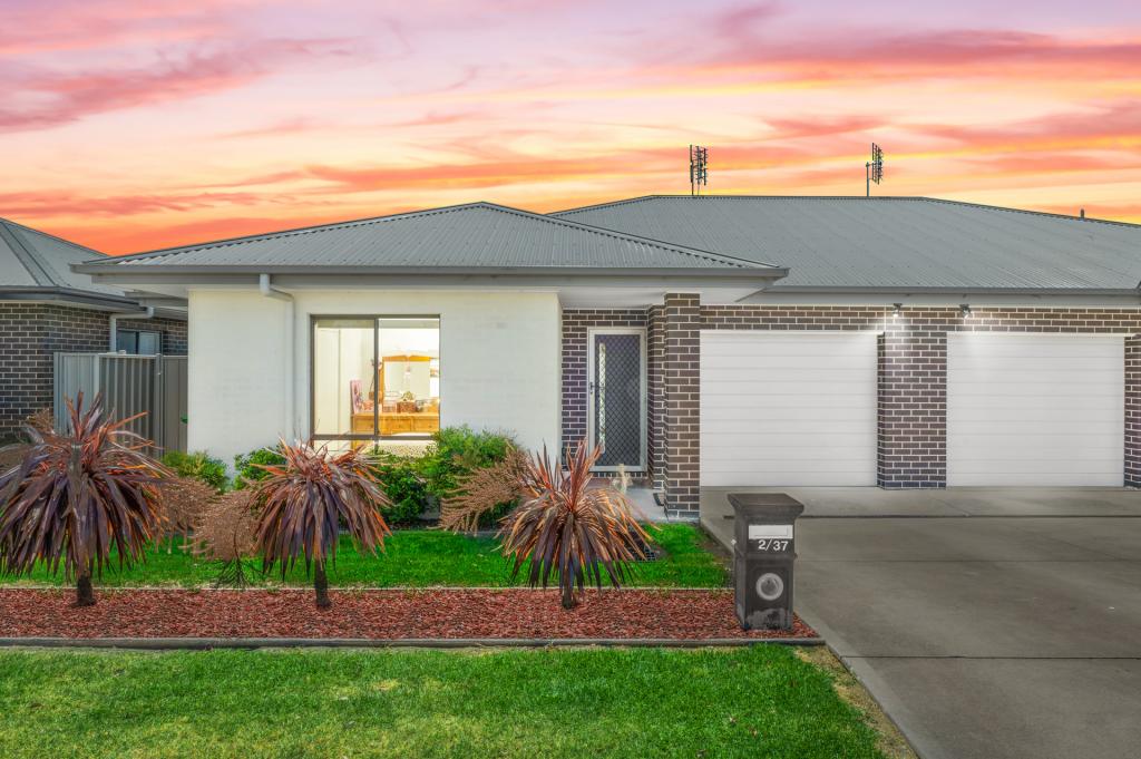 2/37 Third St, Weston, NSW 2326