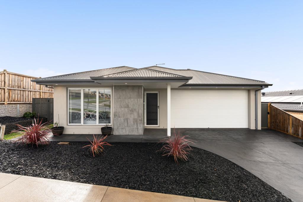 22 PENRITH AVE, WARRAGUL, VIC 3820