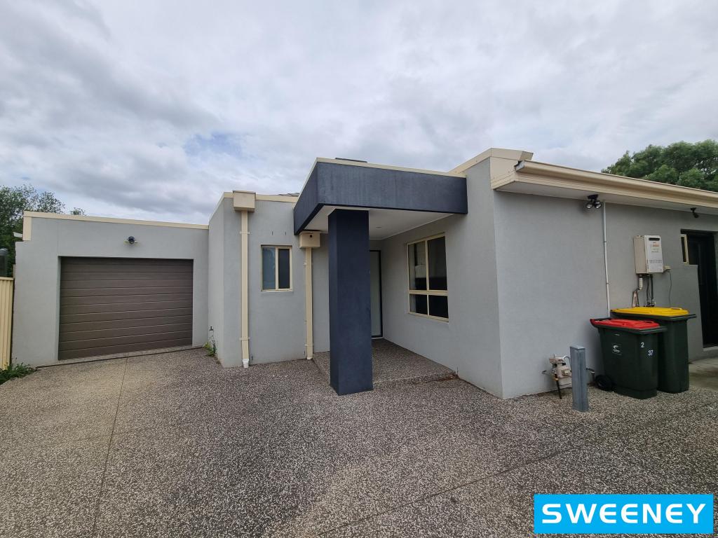 2/37 Carbine Way, Keilor Downs, VIC 3038