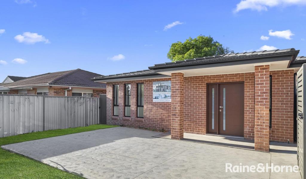 2a Derby St, Minto, NSW 2566