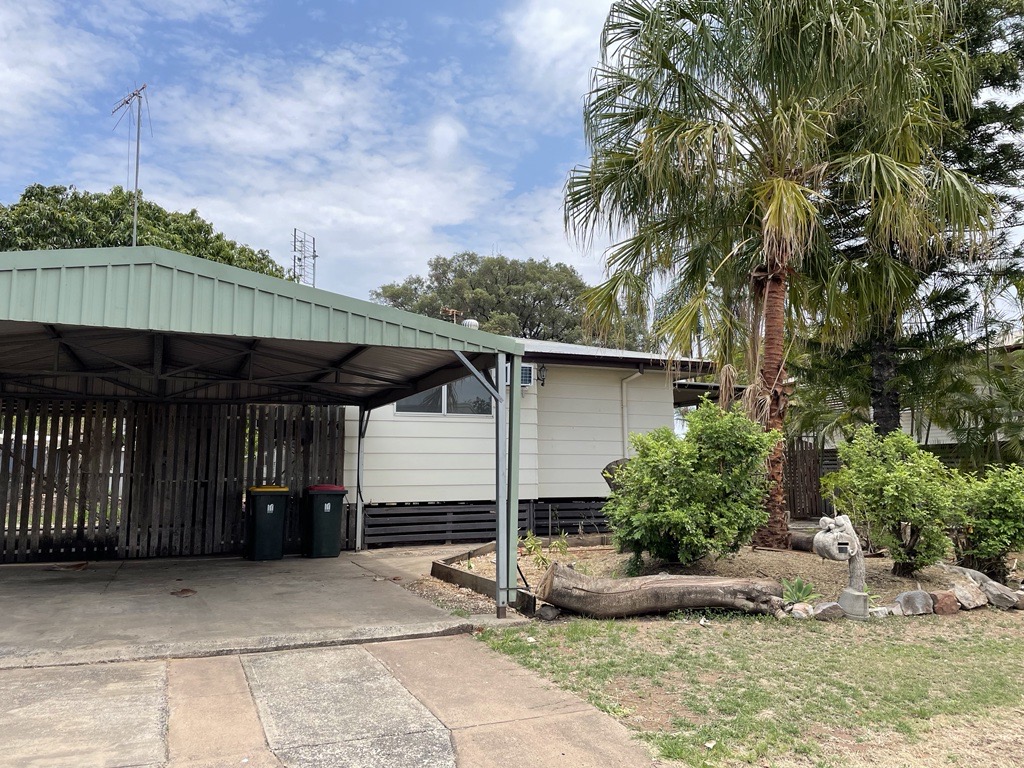 26 Yeates Cres, Dysart, QLD 4745