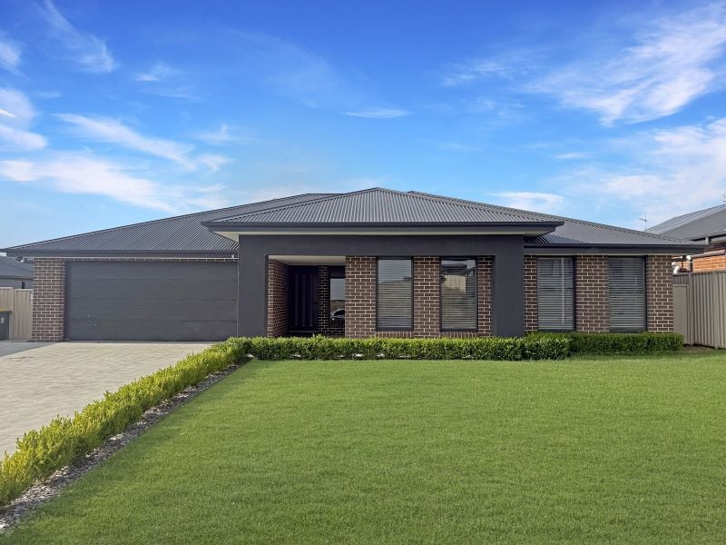 3 Connolly Dr, Kelso, NSW 2795