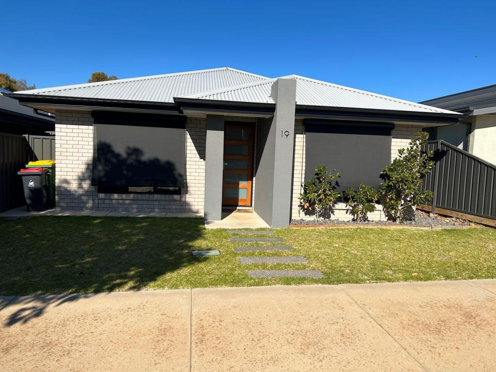 19 Tower Ave, Swan Hill, VIC 3585