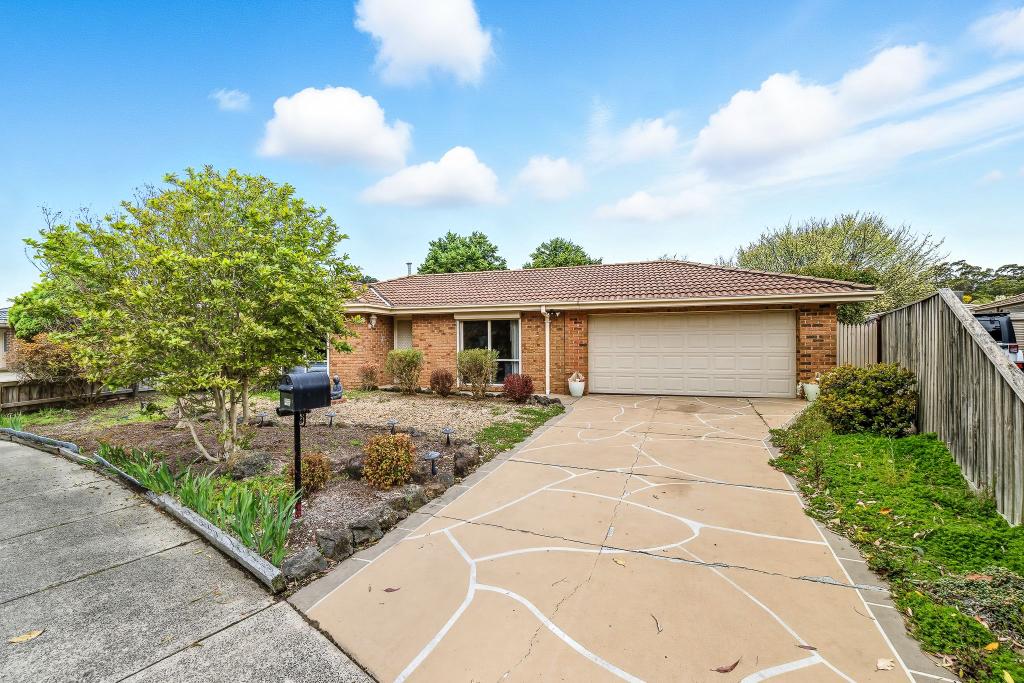 117 Lawless Dr, Cranbourne North, VIC 3977