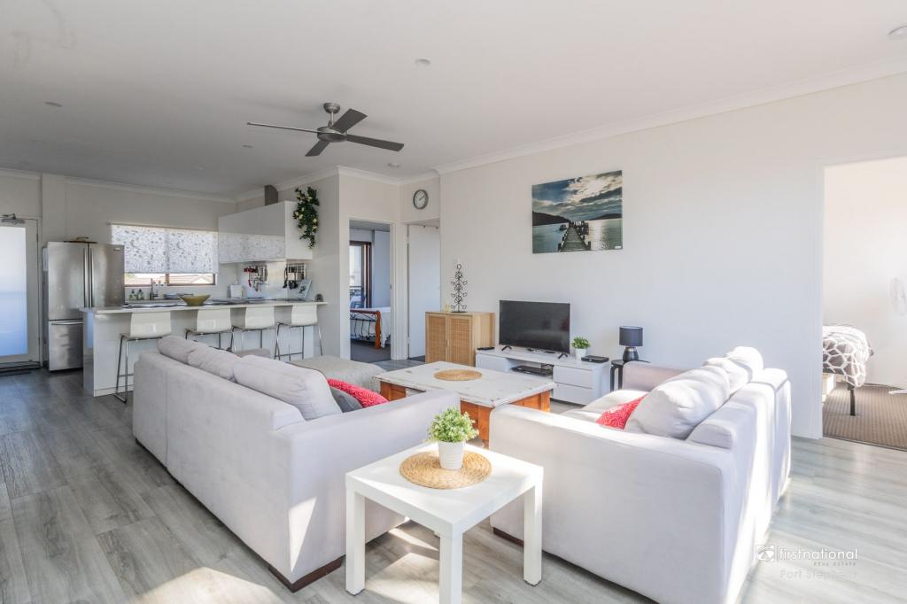 2/15 Robinson St, Anna Bay, NSW 2316