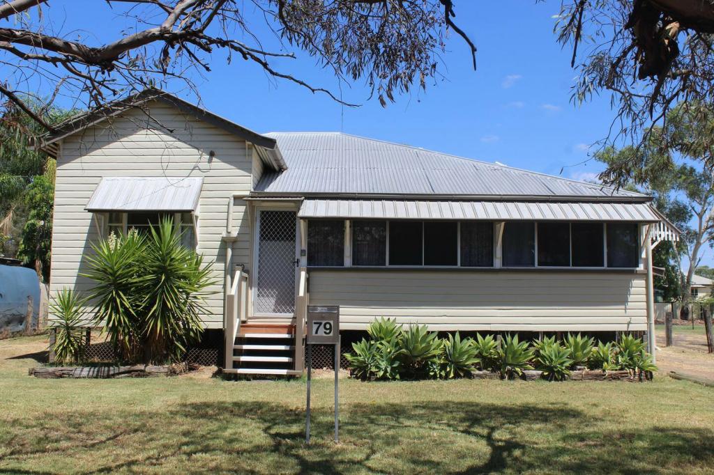 79 Hawthorne St, Roma, QLD 4455