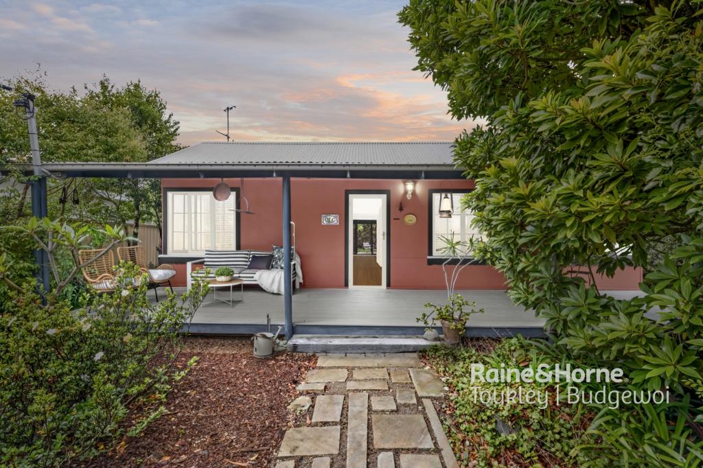 21 Seventh Ave, Toukley, NSW 2263