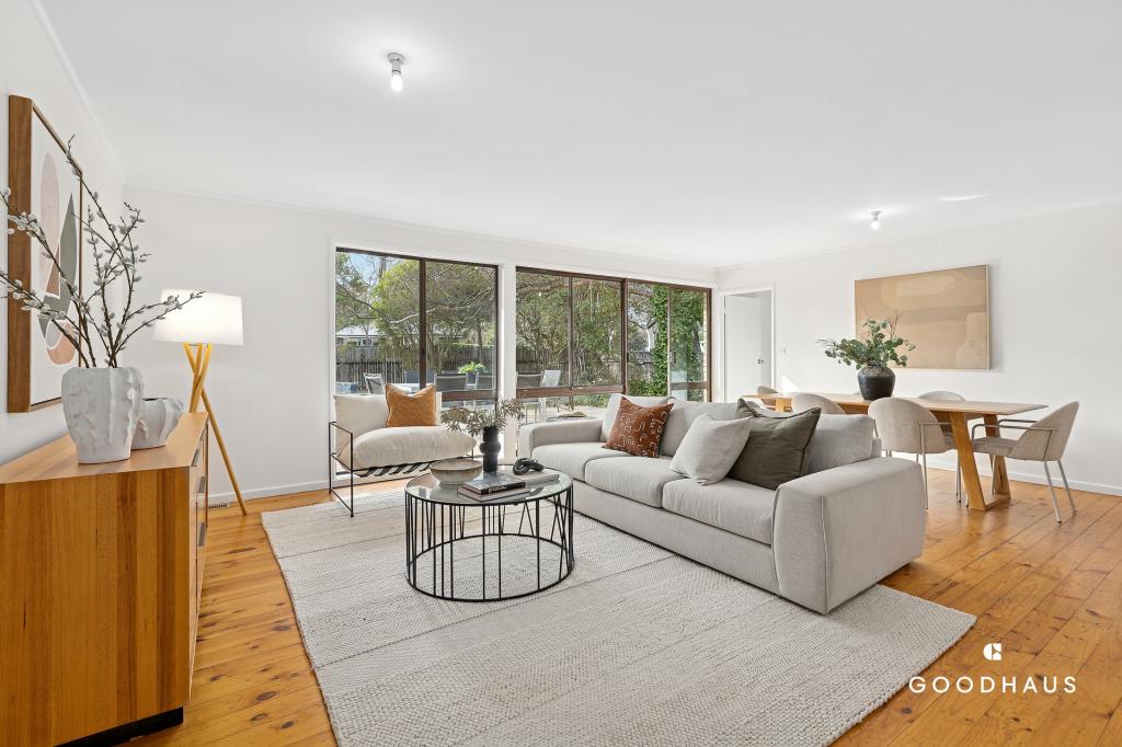 13 Warland Pl, Charnwood, ACT 2615