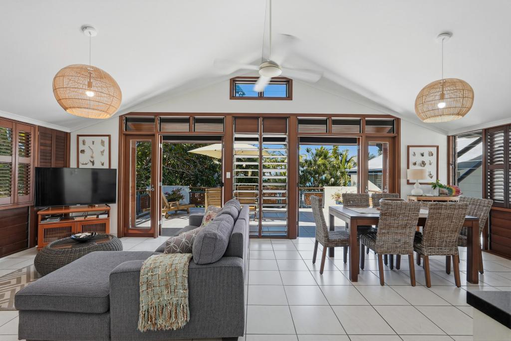 4, 64-68 Reid Rd, Wongaling Beach, QLD 4852