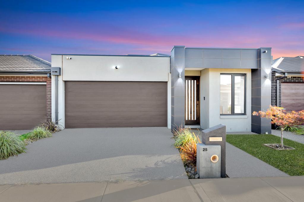 25 NOVA ST, WEIR VIEWS, VIC 3338