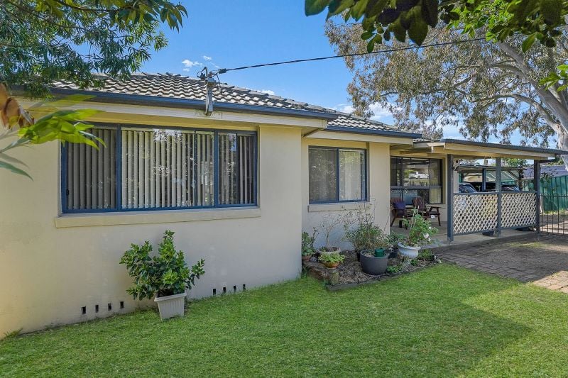 1 Railway St, Wyee Point, NSW 2259
