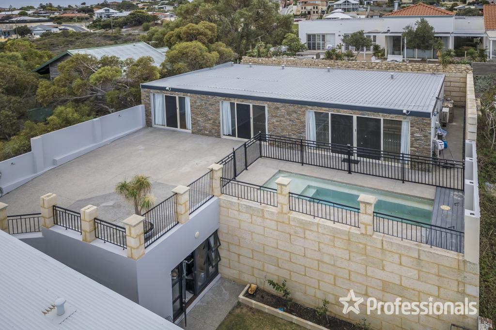 10b Cameron St, Quinns Rocks, WA 6030