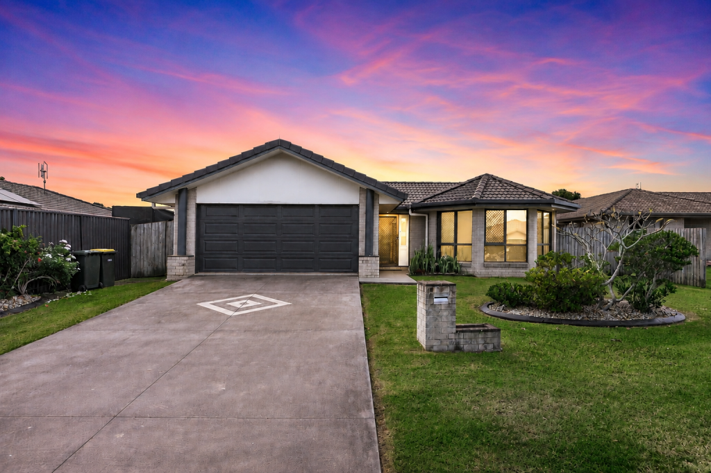 4 Parakeet Cct, Kawungan, QLD 4655