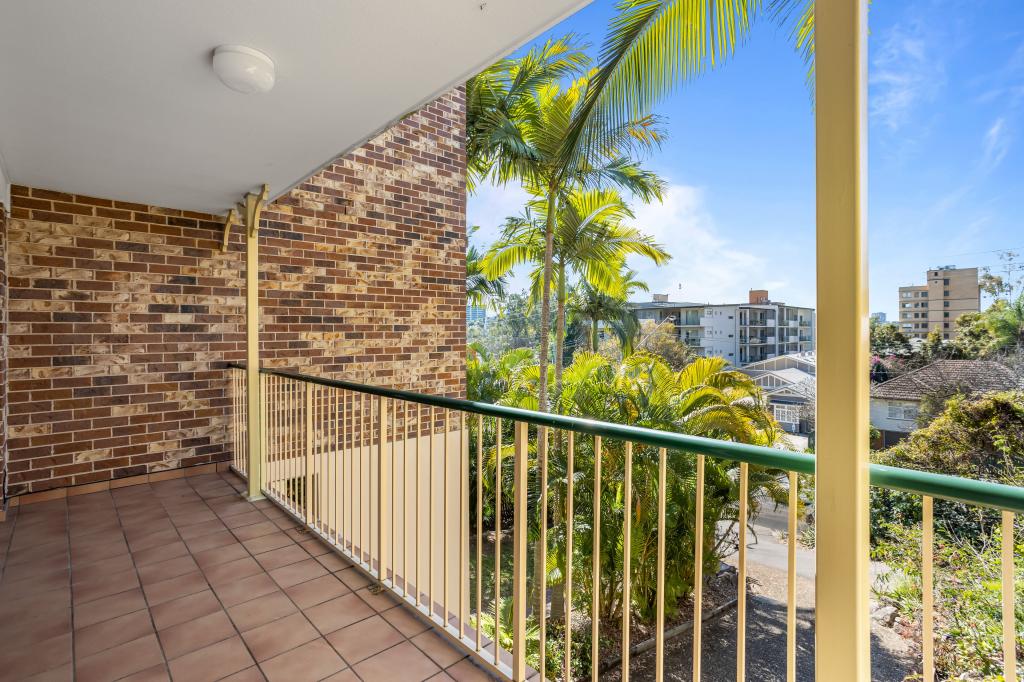 1/11 Sir Fred Schonell Dr, St Lucia, QLD 4067