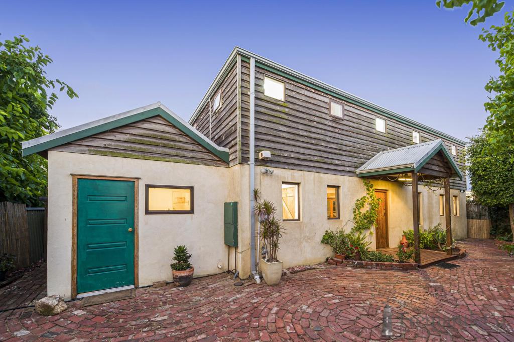 2a Rennie Cres Nth, Hilton, WA 6163