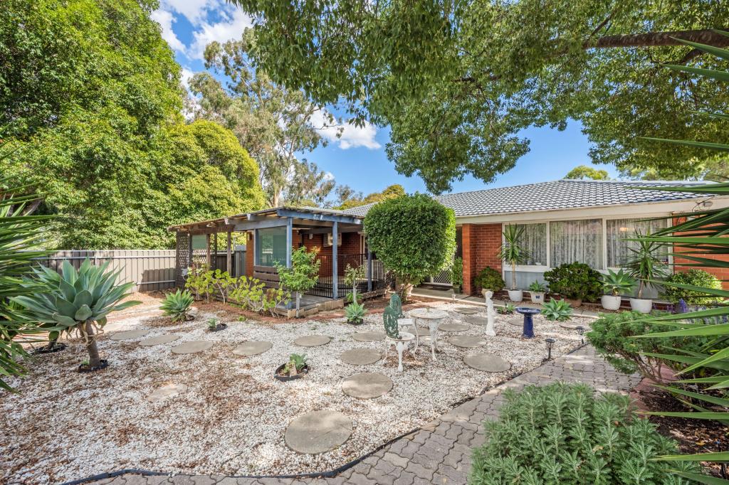 8 Hinkler Cres, Modbury Heights, SA 5092