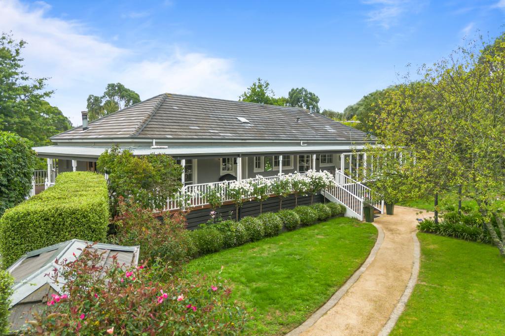 44 Melbourne Rd, Gisborne, VIC 3437