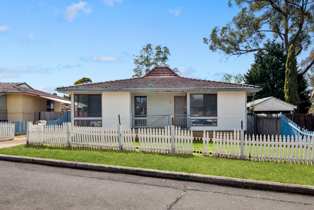 4 Kew Way, Airds, NSW 2560