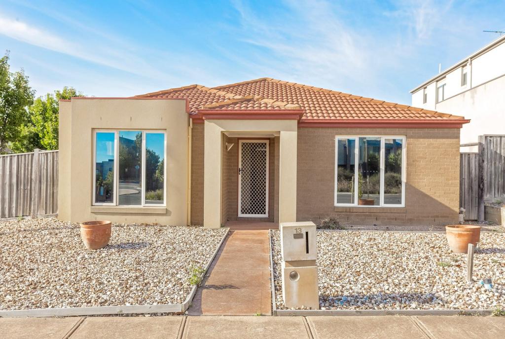 13 WATERWAYS BVD, WILLIAMS LANDING, VIC 3027