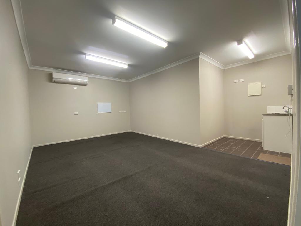 Suite 4/610 Ruthven St, Toowoomba, QLD 4350