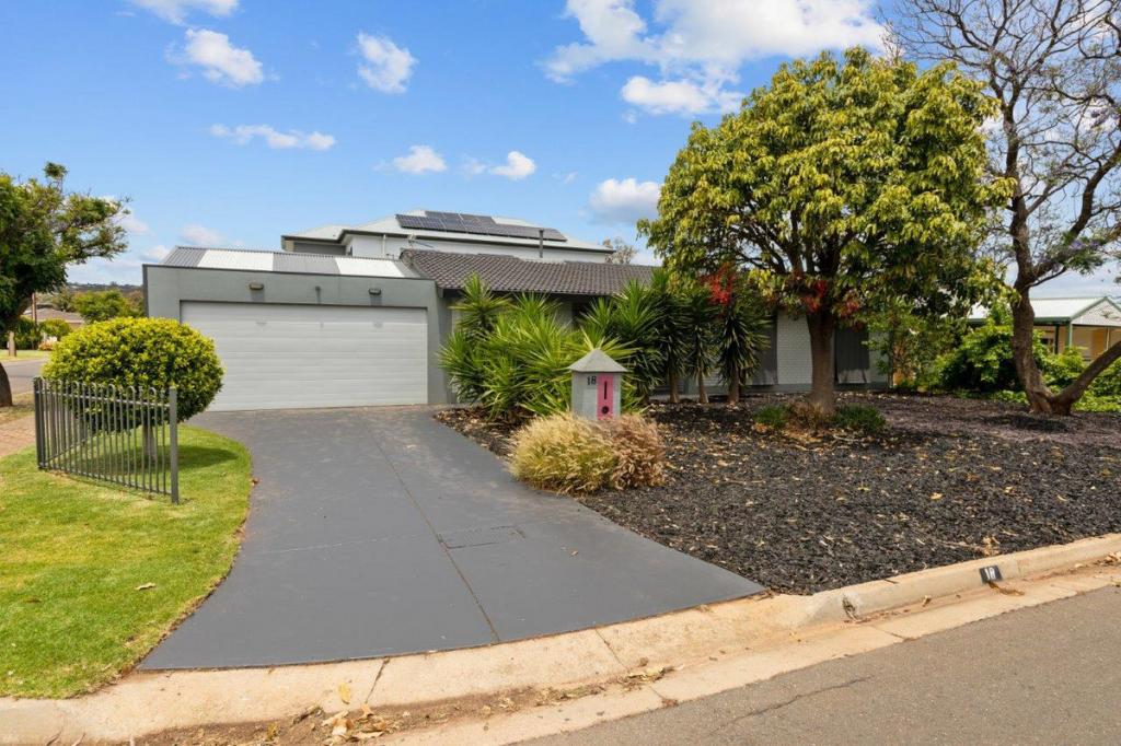 18 Coach St, Salisbury East, SA 5109