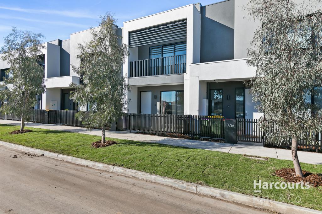 30b Hardwood Gr, Donnybrook, VIC 3064