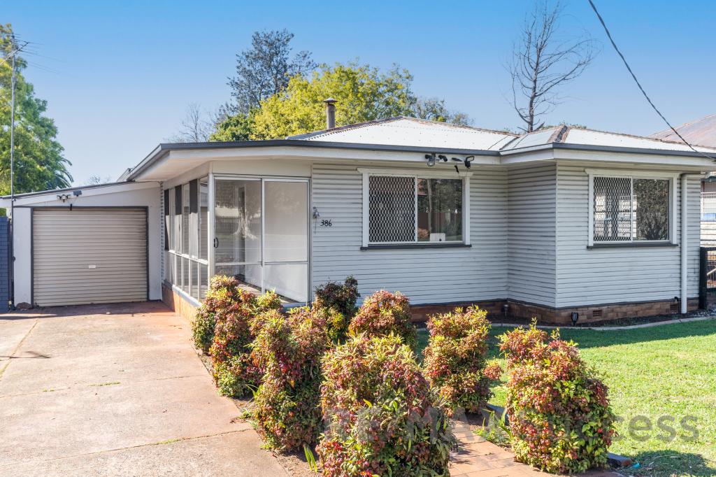 386 Tor St, Newtown, QLD 4350