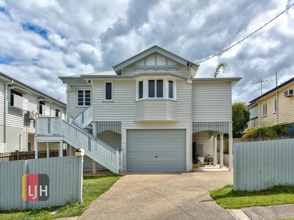 54 Clifford St, Stafford, QLD 4053