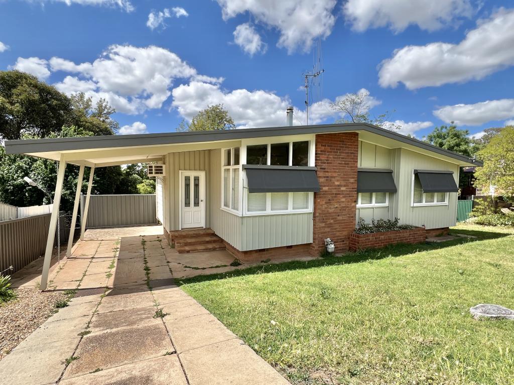 1 Jones St, Parkes, NSW 2870