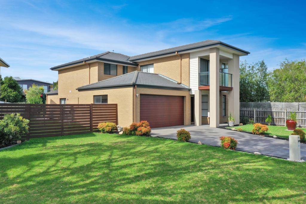 10 MCMILLAN GR, PAYNESVILLE, VIC 3880