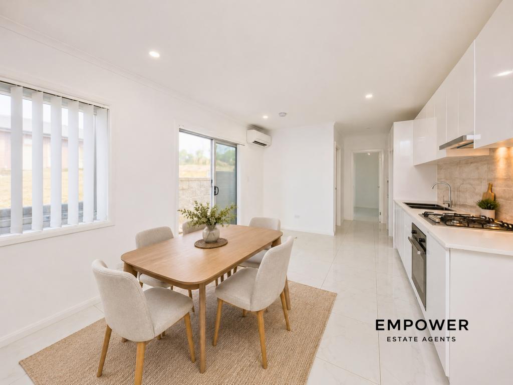 45a Mahoney Dr, Campbelltown, NSW 2560