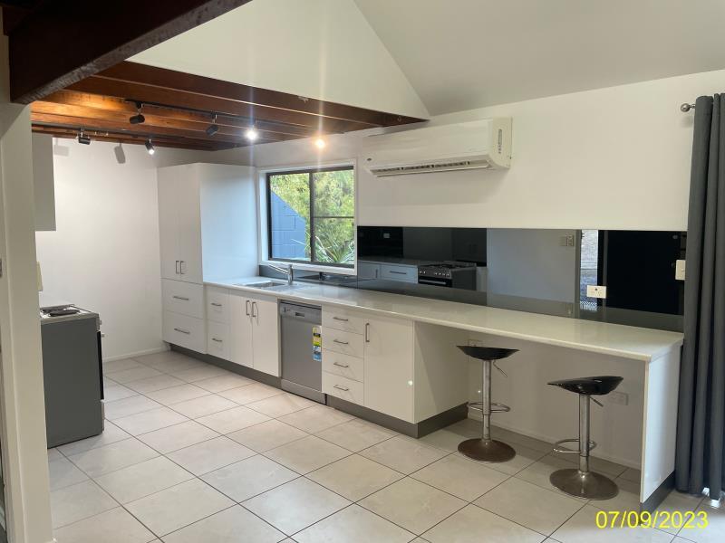 1/4 Border Dr, Cannonvale, QLD 4802