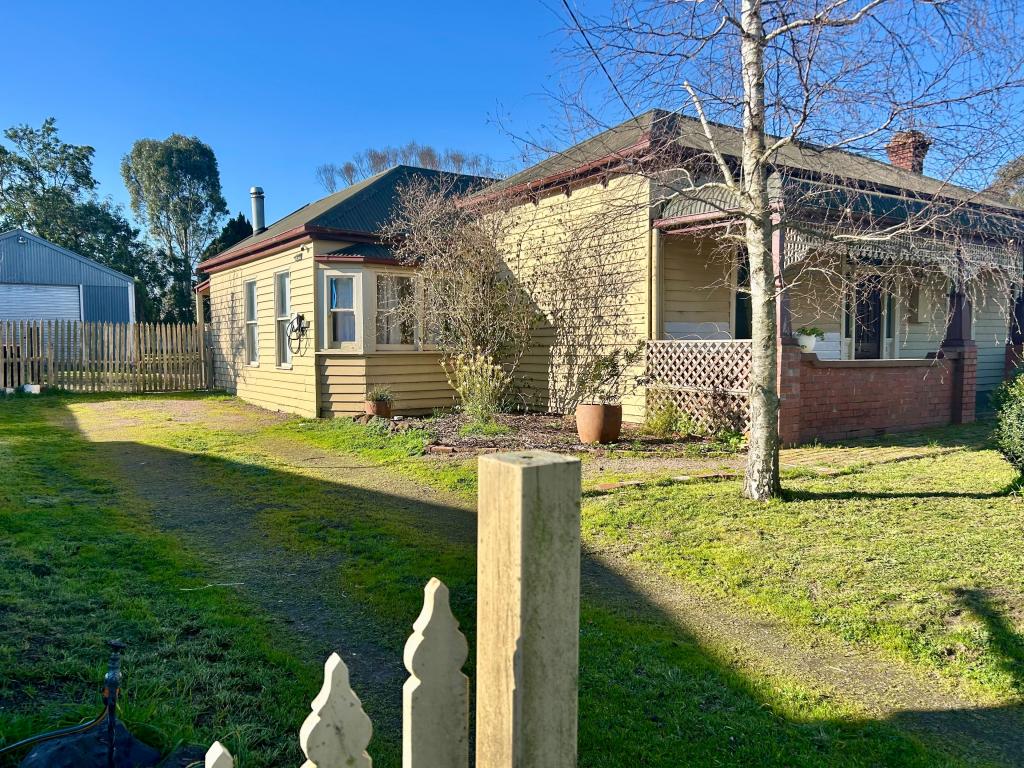 16 Dunlop St, Mortlake, VIC 3272