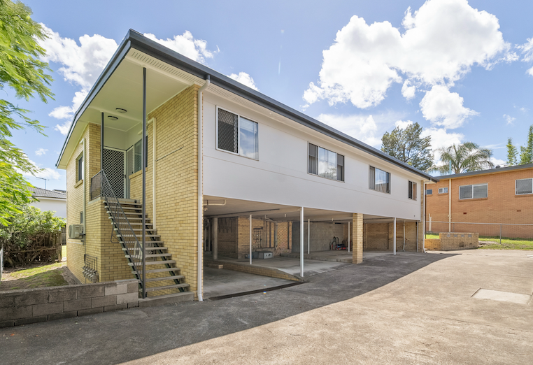 17 CLEGG PDE, NEWMARKET, QLD 4051