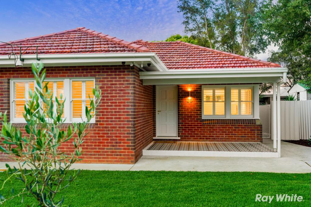 25 Blamey St, Turvey Park, NSW 2650