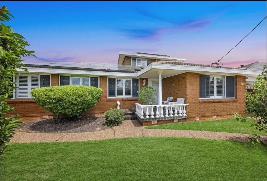 7 Lamson Pl, Greenacre, NSW 2190