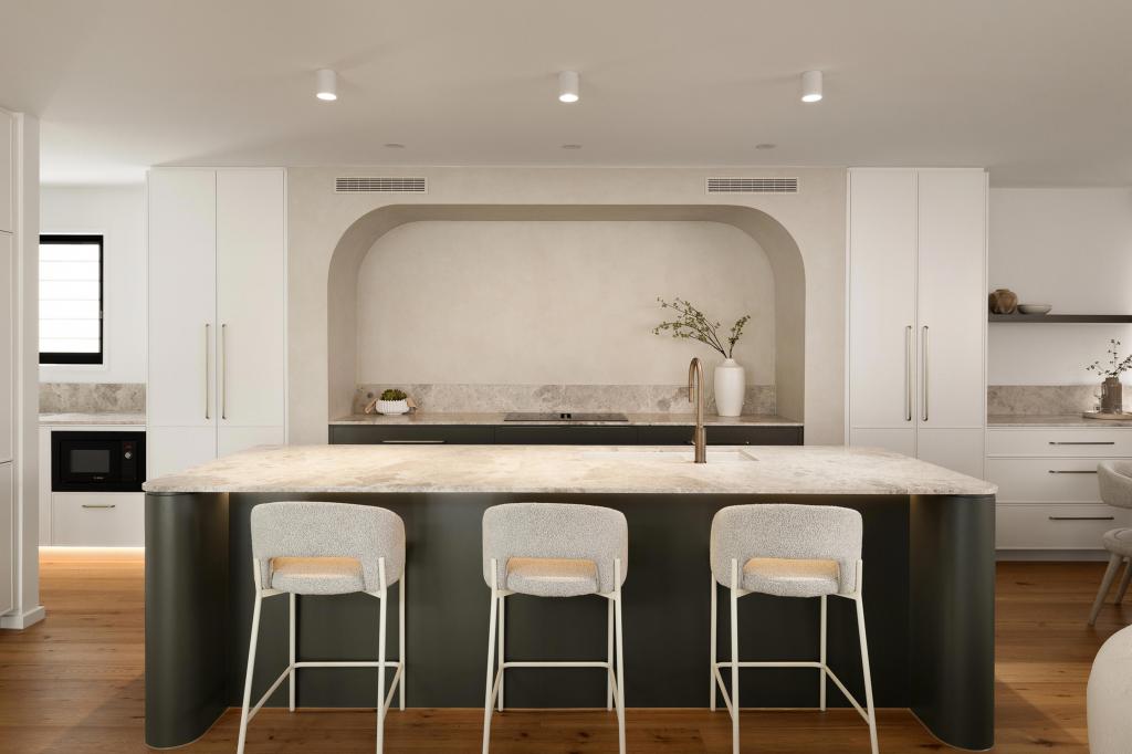 13 SMALL ST, TENERIFFE, QLD 4005