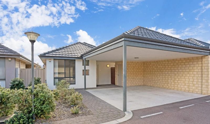 5/9 Barfield Rd, Hammond Park, WA 6164