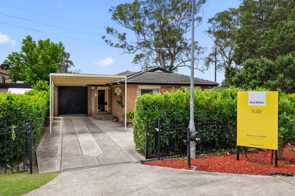 44 Gentian Ave, Macquarie Fields, NSW 2564